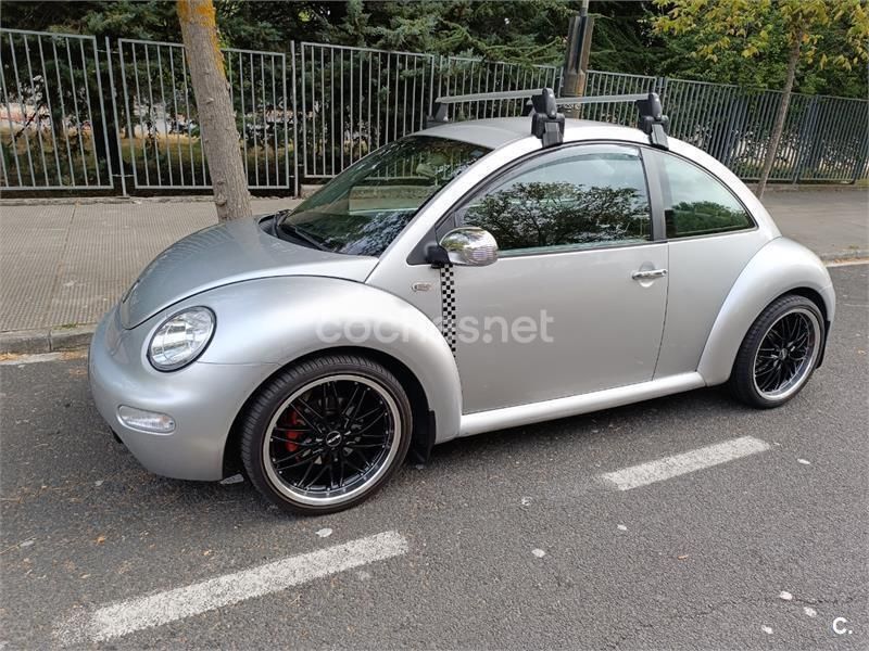 Gris / plata Usado 2001 VW Beetle Berlina | 3250 € (Precio justo) - Imagen 1/4