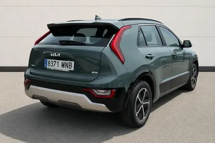 Usado Kia Niro 141 CV (103 kW) 2024 Verde SUV
