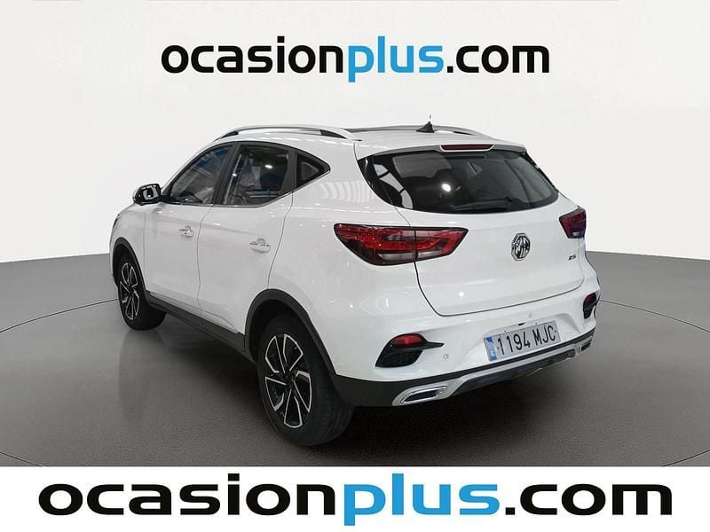 Usado MG ZS Luxury 111 CV (81 kW) 2023 Blanco SUV
