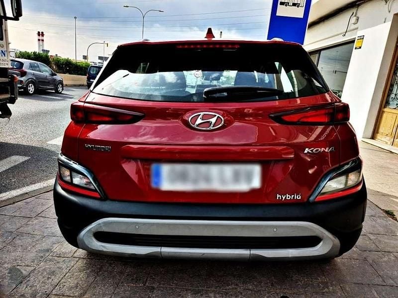 Usado Hyundai Kona 141 HP (103 kW) 2022 Vermelho SUV