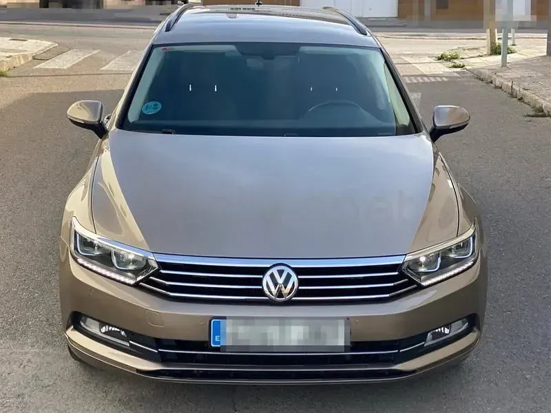 Usado VW Passat Advance 150 CV (110 kW) 2016 Beige Familiar