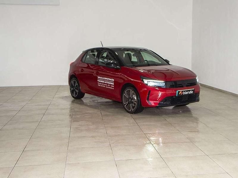 Rojo Usado 2023 Opel Corsa Utilitario | 19.954 € - Imagen 1/4