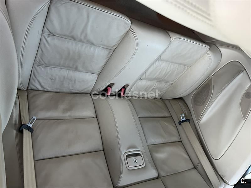 Usado VW Eos 140 CV (102 kW) 2009 Gris / plata Descapotable