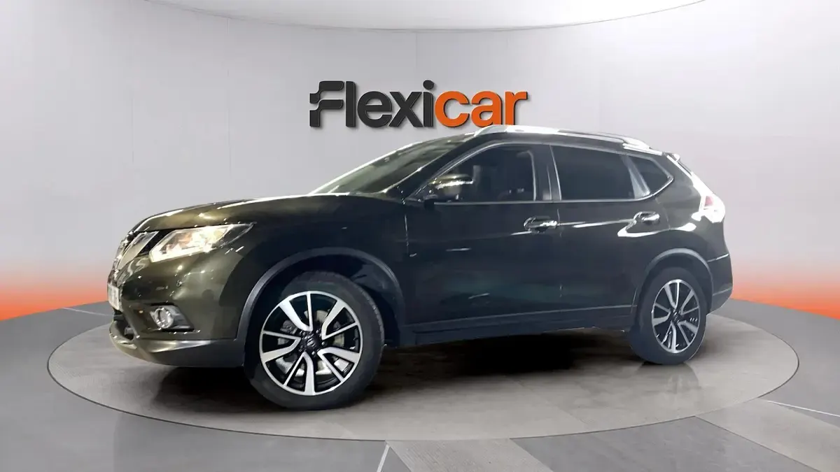 Usado Nissan X-Trail N-Connecta 131 CV (96 kW) 2016 Verde SUV