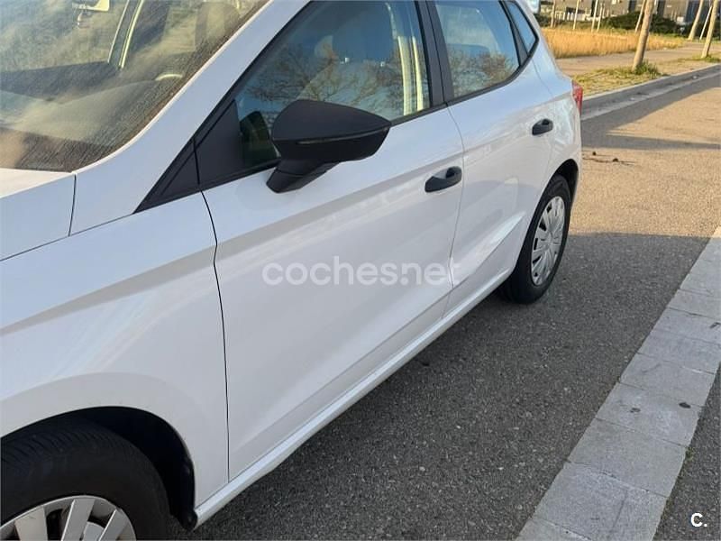 Usado Seat Ibiza Reference 95 CV (69 kW) 2018 Blanco Utilitario