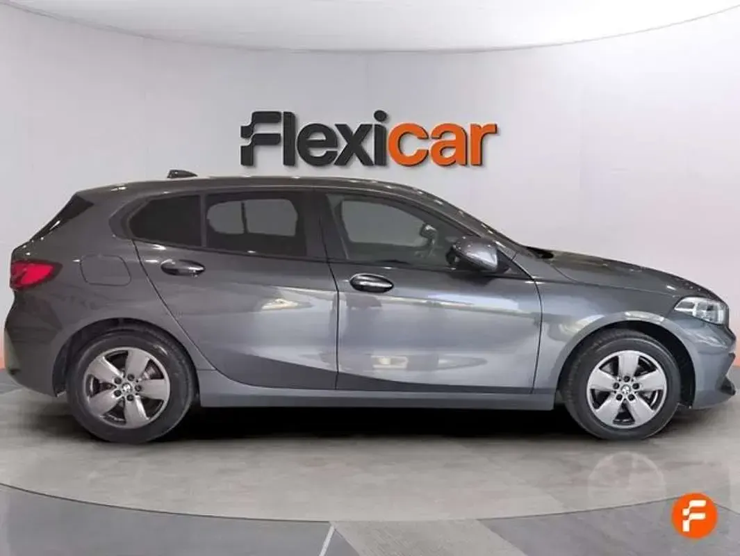 Usado BMW 116 116 CV (85 kW) 2021 Gris Utilitario