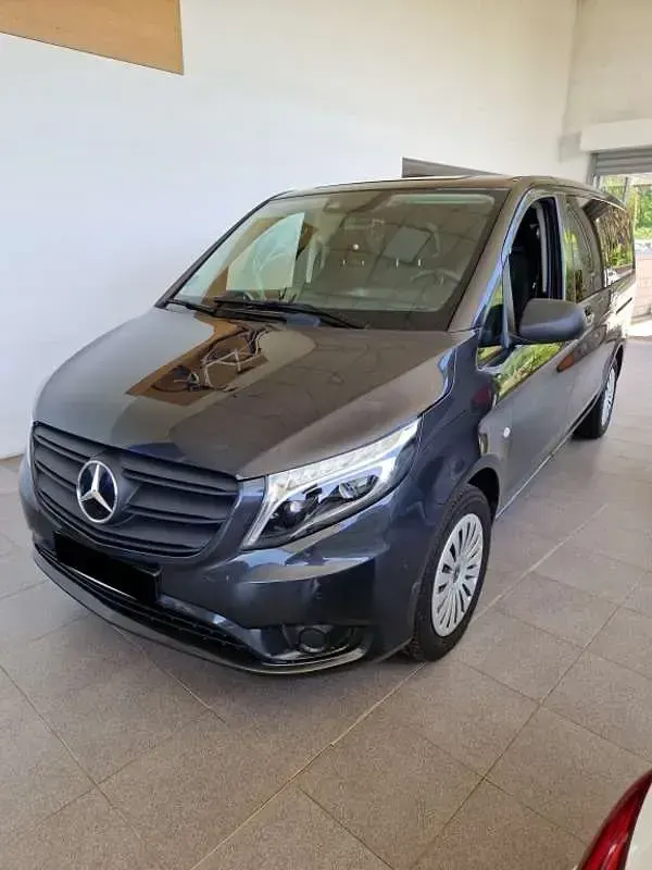 Usado Mercedes Vito 163 CV (119 kW) 2022 Gris Van