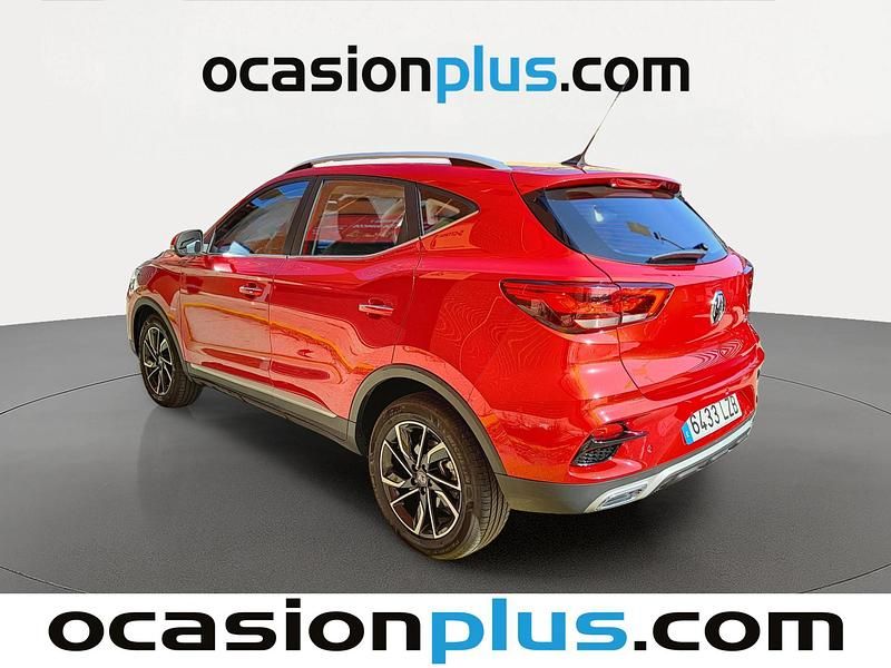 Usado MG ZS Luxury 111 CV (81 kW) 2022 Rojo SUV