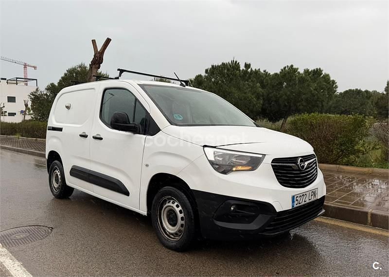 Usado Opel Combo Life Expression 102 CV (75 kW) 2021 Blanco Monovolumen