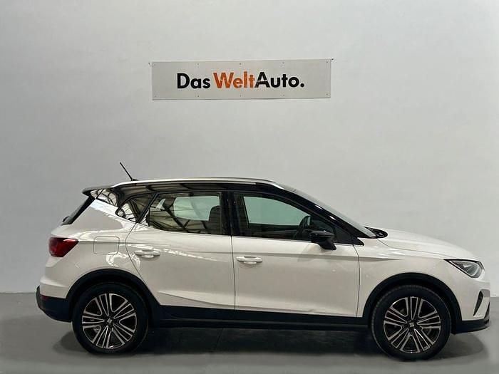 Usado Seat Arona FR 115 CV (84 kW) 2024 Blanco SUV