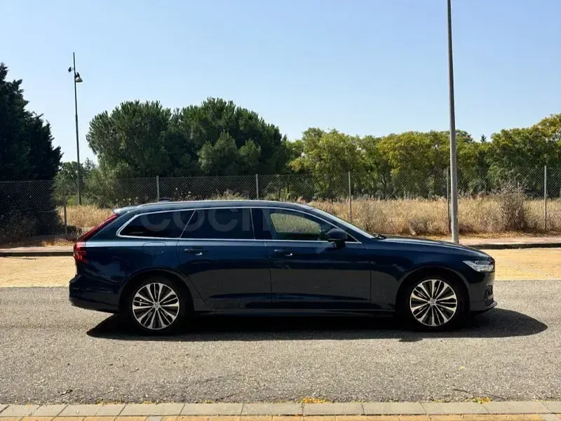 Usado Volvo V90 Momentum 197 CV (144 kW) 2021 Gris / plata Familiar