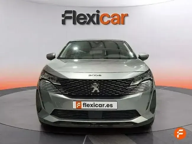 Usado Peugeot 3008 Active 130 CV (95 kW) 2021 Gris SUV