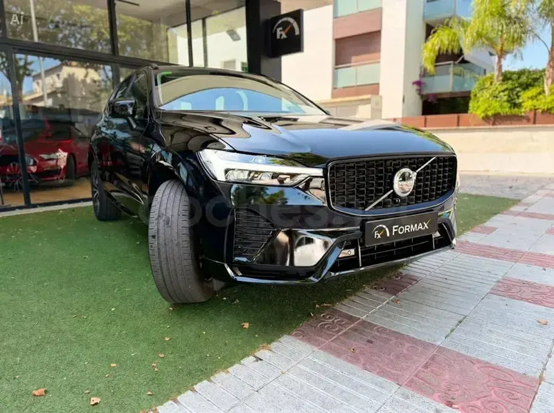 Usado Volvo XC60 Plus 197 CV (144 kW) 2023 Negro SUV