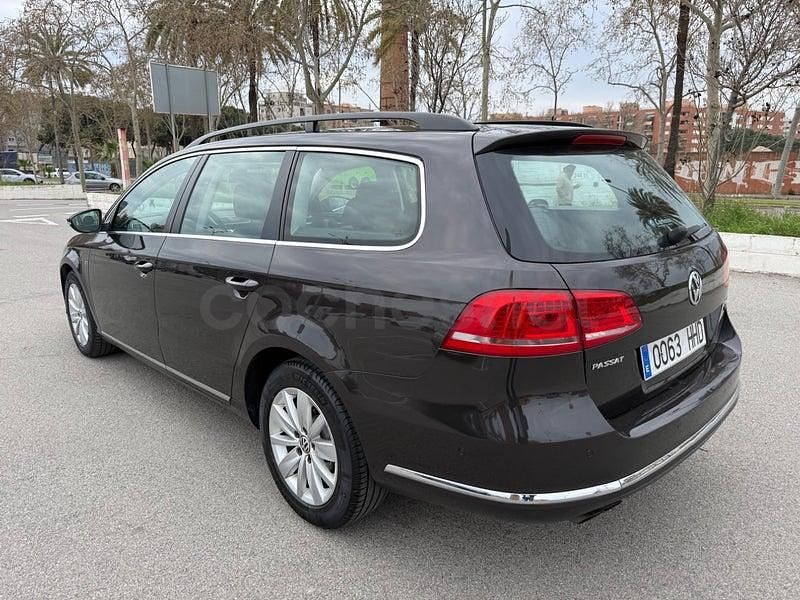 Usado VW Passat Advance 140 CV (102 kW) 2011 Gris / plata Familiar