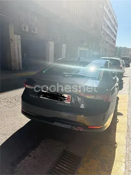 Usado Skoda Octavia Ambition 150 CV (110 kW) 2021 Negro Berlina