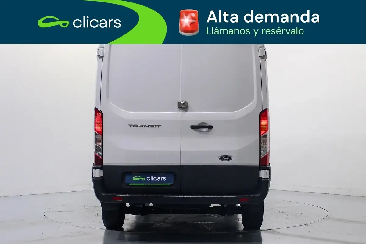 Usado Ford Transit Trend 130 CV (95 kW) 2021 Blanco Van