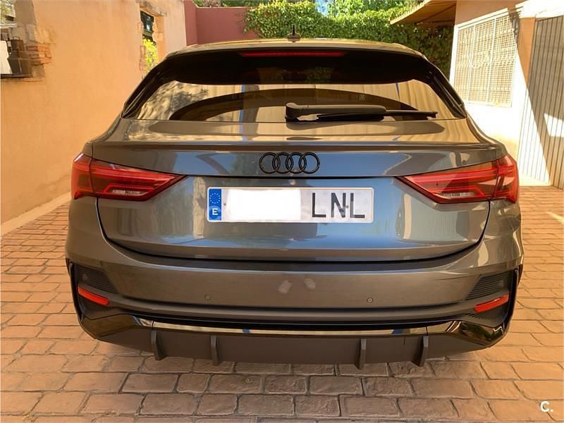Usado Audi Q3 Sportback S-Line 150 CV (110 kW) 2021 Gris / plata SUV