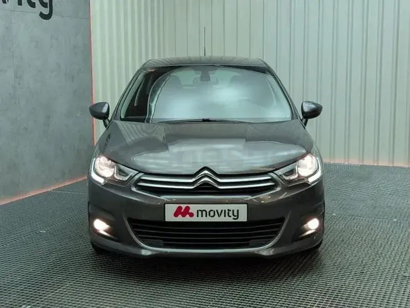 Usado Citroën C4 Live 99 CV (72 kW) 2017 Gris / plata Berlina