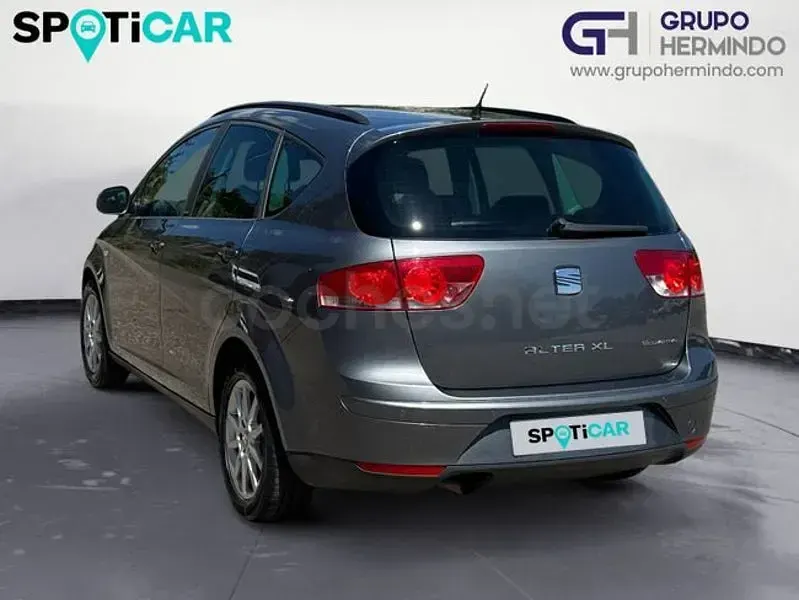 Usado Seat Altea XL I-Tech 105 CV (77 kW) 2015 Gris / plata Monovolumen