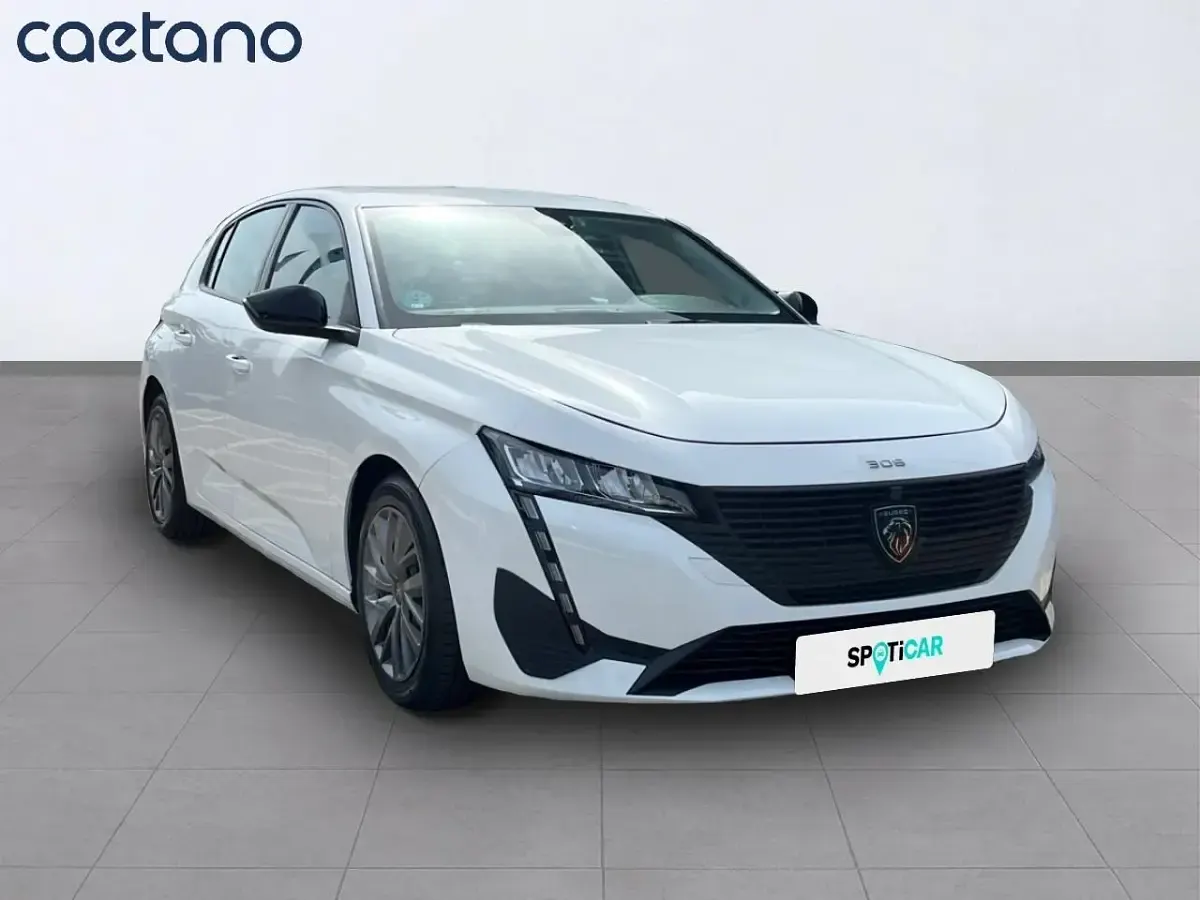 Usado Peugeot 308 Active 110 CV (80 kW) 2022 Blanco Berlina