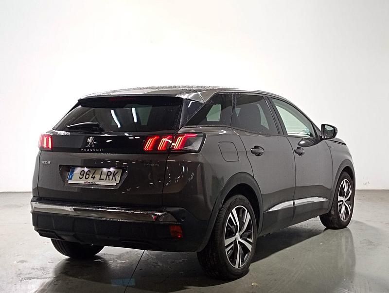 Usado Peugeot 3008 Allure 227 CV (166 kW) 2021 Gris SUV