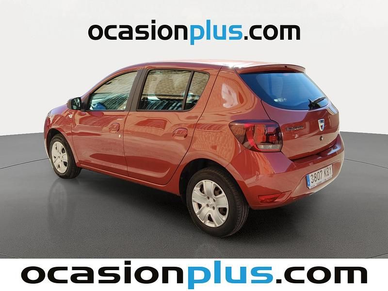 Usado Dacia Sandero Lauréate 90 CV (66 kW) 2017 Rojo Utilitario
