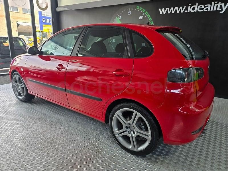 Usado Seat Ibiza FR 130 CV (95 kW) 2007 Rojo Utilitario
