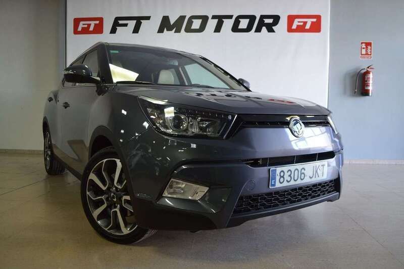 Gris Usado 2018 Ssangyong Tivoli Limited SUV | 12.499 € (Precio justo) - Imagen 1/4