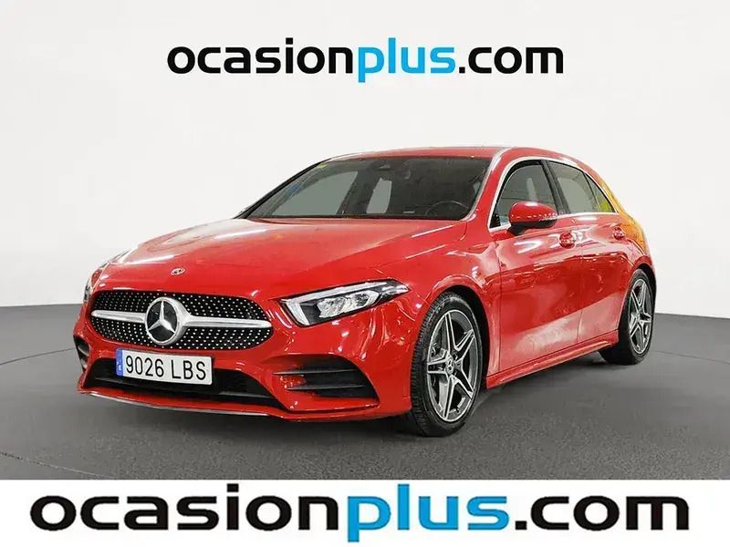 Rojo Usado 2019 Mercedes A180 AMG Utilitario | 22.719 € (Precio justo) - Imagen 1/4