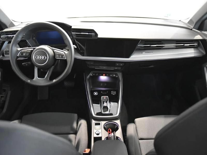 Nuevo Audi A3 e-tron Advanced 204 CV (150 kW) 2026 Verde Utilitario
