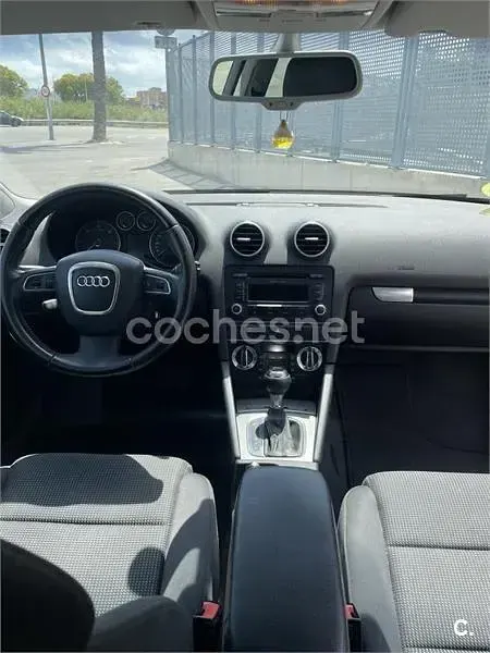 Usado Audi A3 Ambition 105 CV (77 kW) 2011 Blanco Utilitario