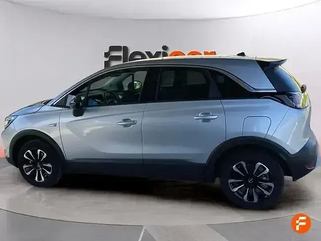 Usado Opel Crossland Elegance 110 CV (80 kW) 2024 Gris SUV