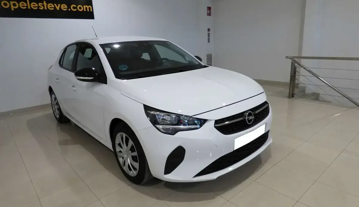 Usado Opel Corsa Elegance 101 CV (74 kW) 2022 Blanco Utilitario