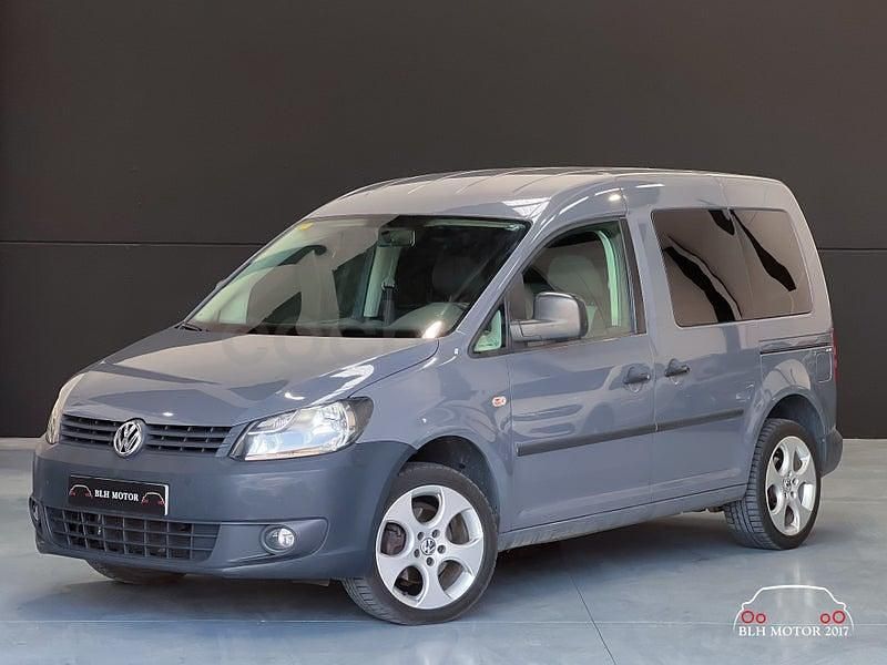 Usado VW Caddy Comfortline 102 CV (75 kW) 2013 Gris / plata Monovolumen