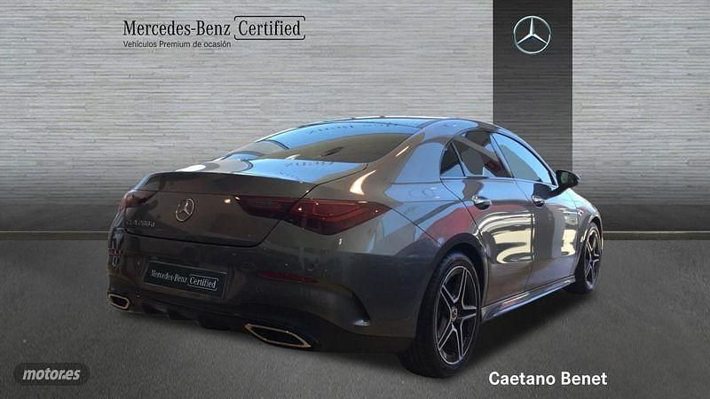 Usado Mercedes CLA200 150 CV (110 kW) 2024 Gris Coupe
