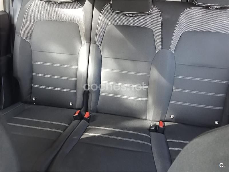 Usado Dacia Jogger Expression 100 CV (73 kW) 2023 Blanco Monovolumen