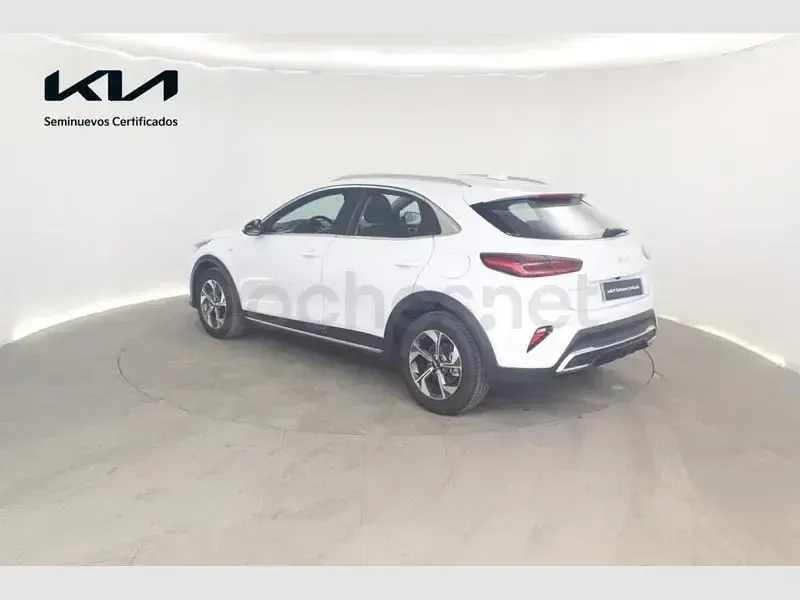 Usado Kia XCeed 101 CV (74 kW) 2025 Blanco SUV