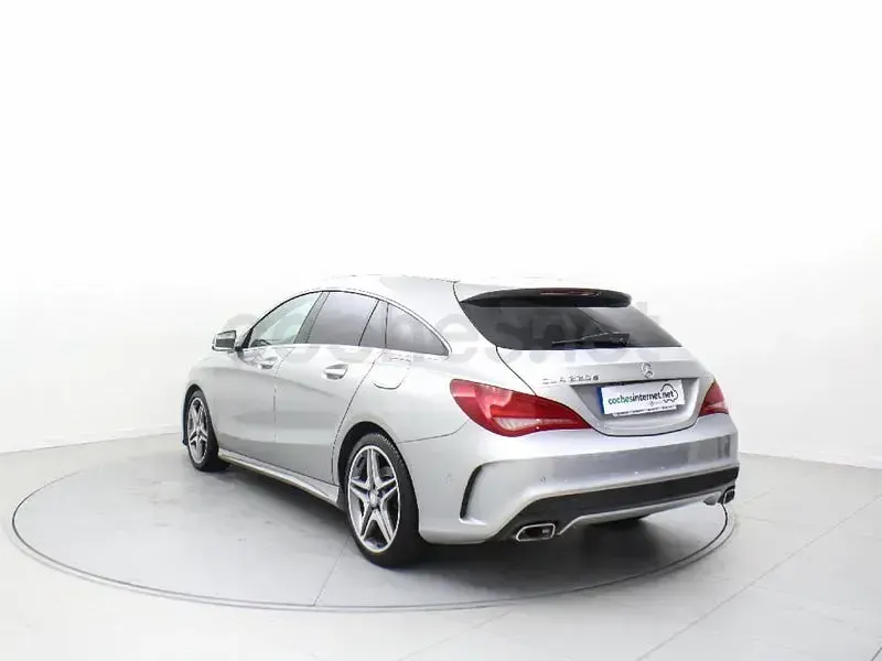 Occasion Mercedes CLA220 Shooting Brake AMG line 177 PK (130 kW) 2016 Grijs Stationwagen