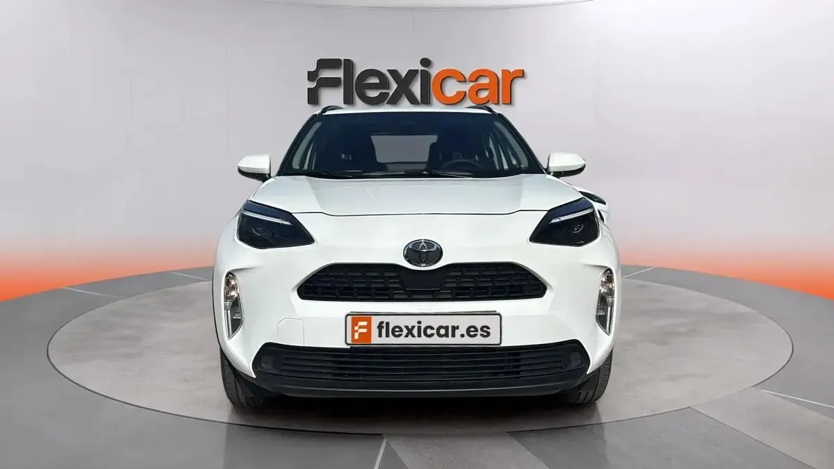 Nuevo Toyota Yaris Active 130 CV (95 kW) 2026 Blanco Utilitario