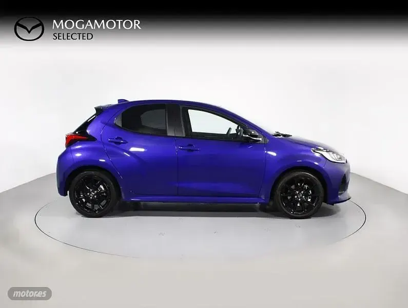 Usado Mazda 2 Homura-Line 116 CV (85 kW) 2024 Azul Berlina