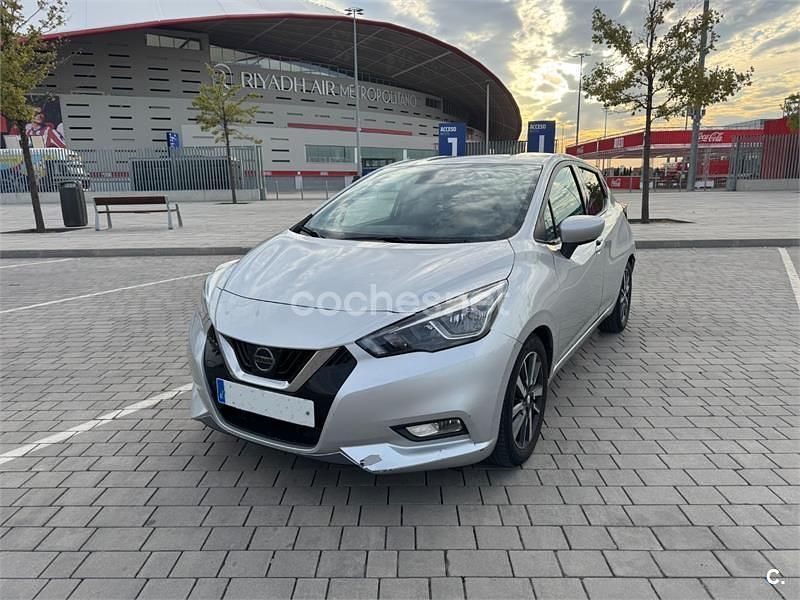 Usado Nissan Micra N-Connecta 90 CV (66 kW) 2017 Gris / plata Utilitario
