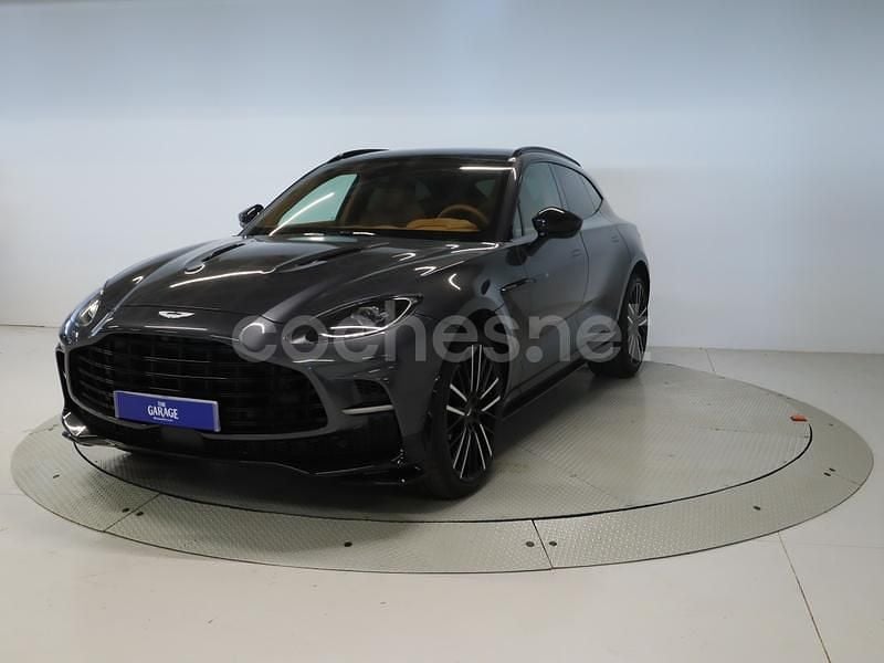 Gris / plata Usado 2024 Aston Martin DBX SUV | 233.501 € (Super precio) - Imagen 1/3