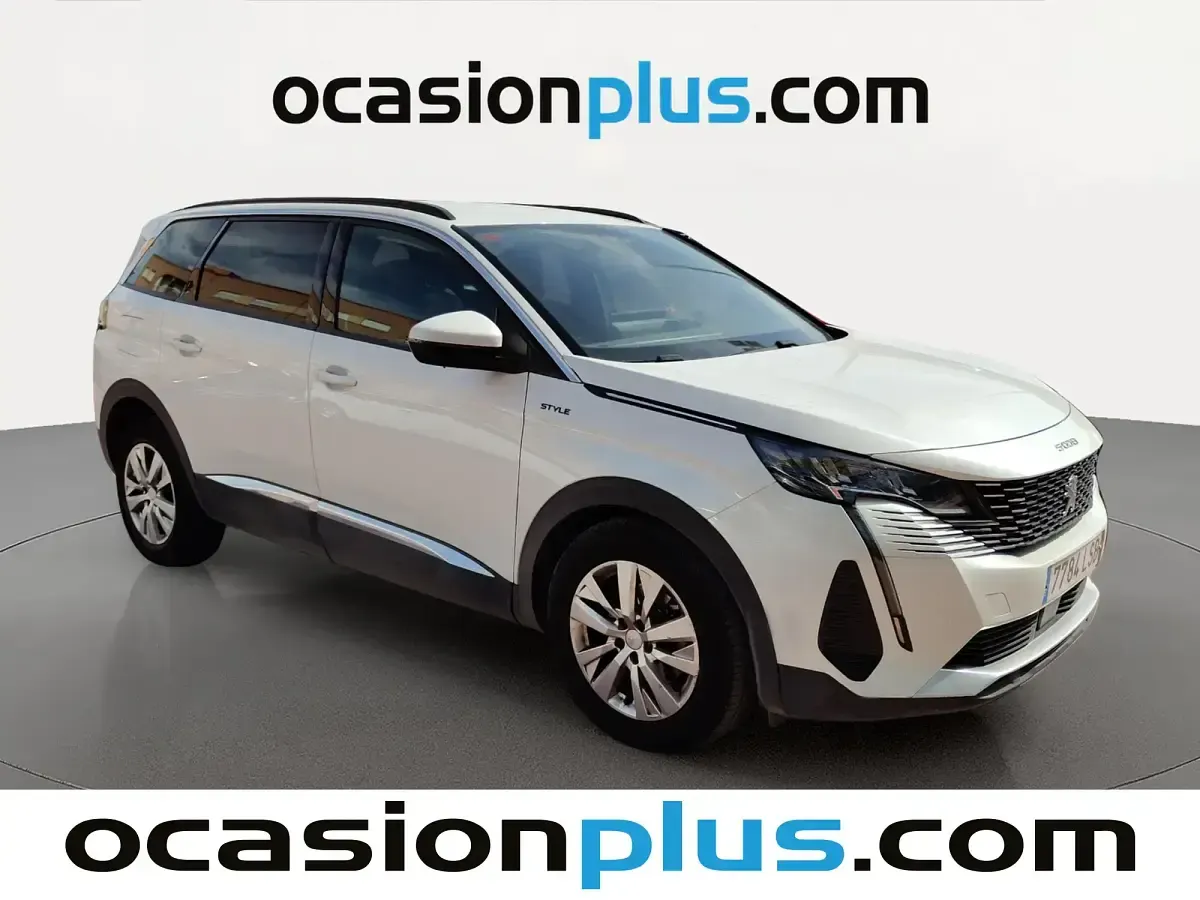 Usado Peugeot 5008 Style 130 CV (95 kW) 2021 Blanco SUV