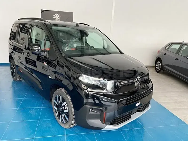Nuevo Citroën Berlingo 100 CV (73 kW) 2026 Negro Monovolumen