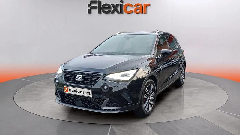 Usado Seat Arona FR 110 CV (80 kW) 2024 Negro SUV