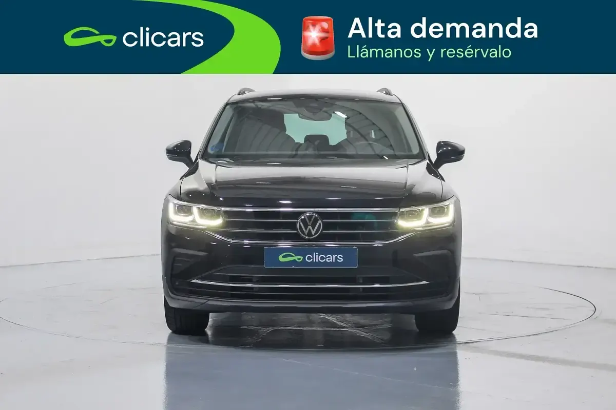 Usado VW Tiguan Life 150 CV (110 kW) 2023 Negro SUV