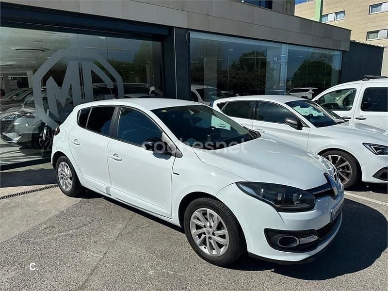 Usado Renault Mégane LIMITED 115 CV (84 kW) 2015 Blanco Berlina