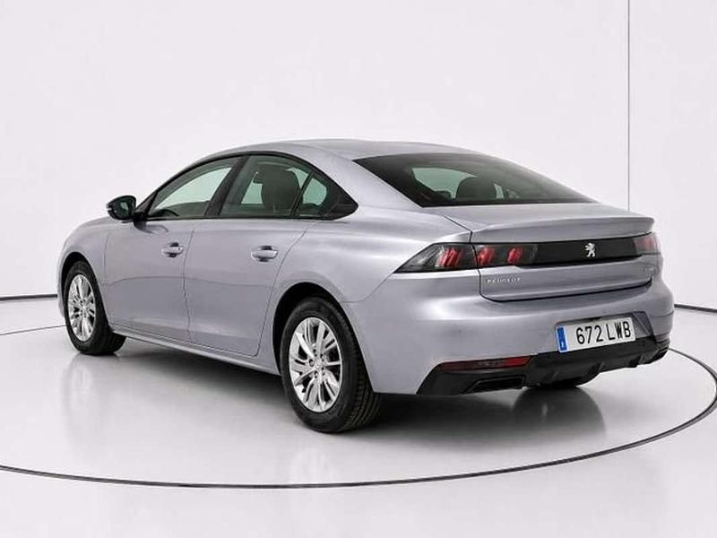 Usado Peugeot 508 Active 131 CV (96 kW) 2022 Gris Berlina