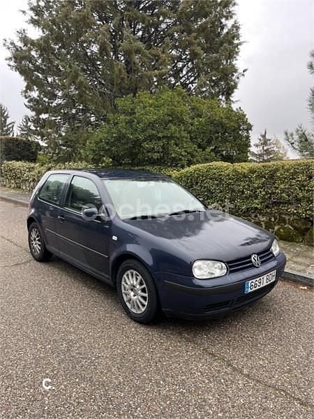 Usado VW Golf IV Conceptline 90 CV (66 kW) 2000 Azul Berlina