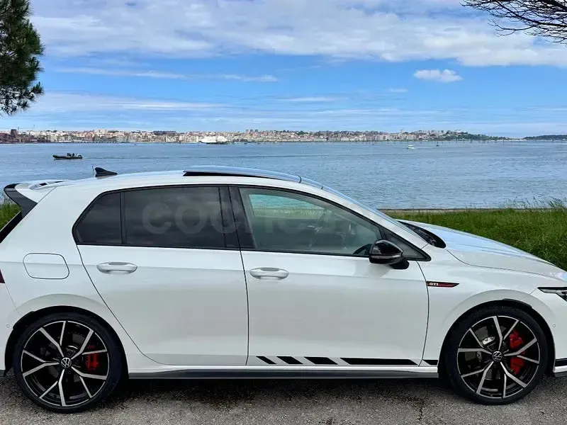 Usado VW Golf VIII GTI Clubsport 301 CV (221 kW) 2022 Blanco Berlina